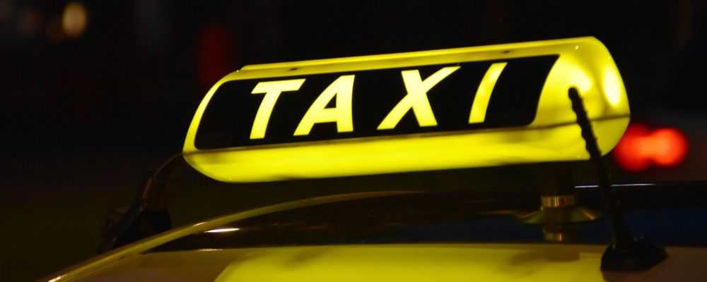 Taxi vs Minicar  | Titelbild